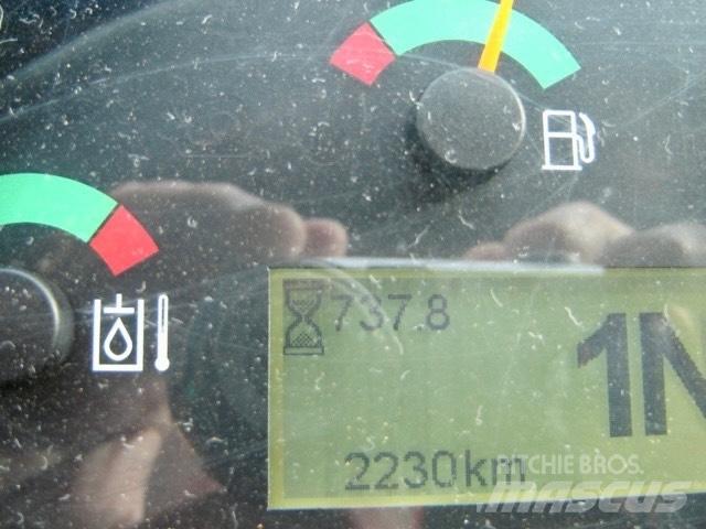 CAT 906 M Фронтальні навантажувачі