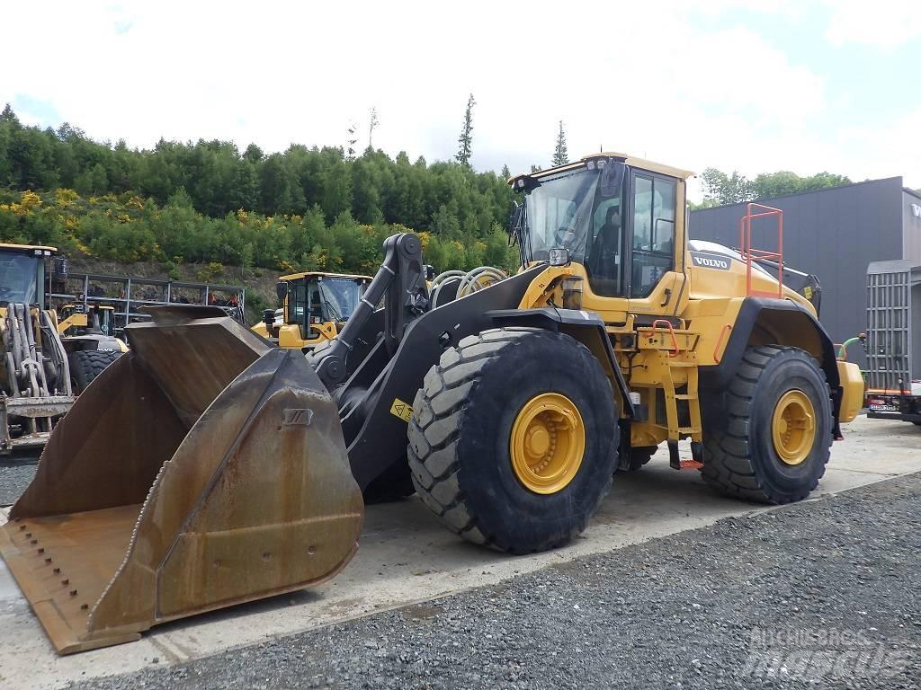Volvo L 220 H Фронтальні навантажувачі