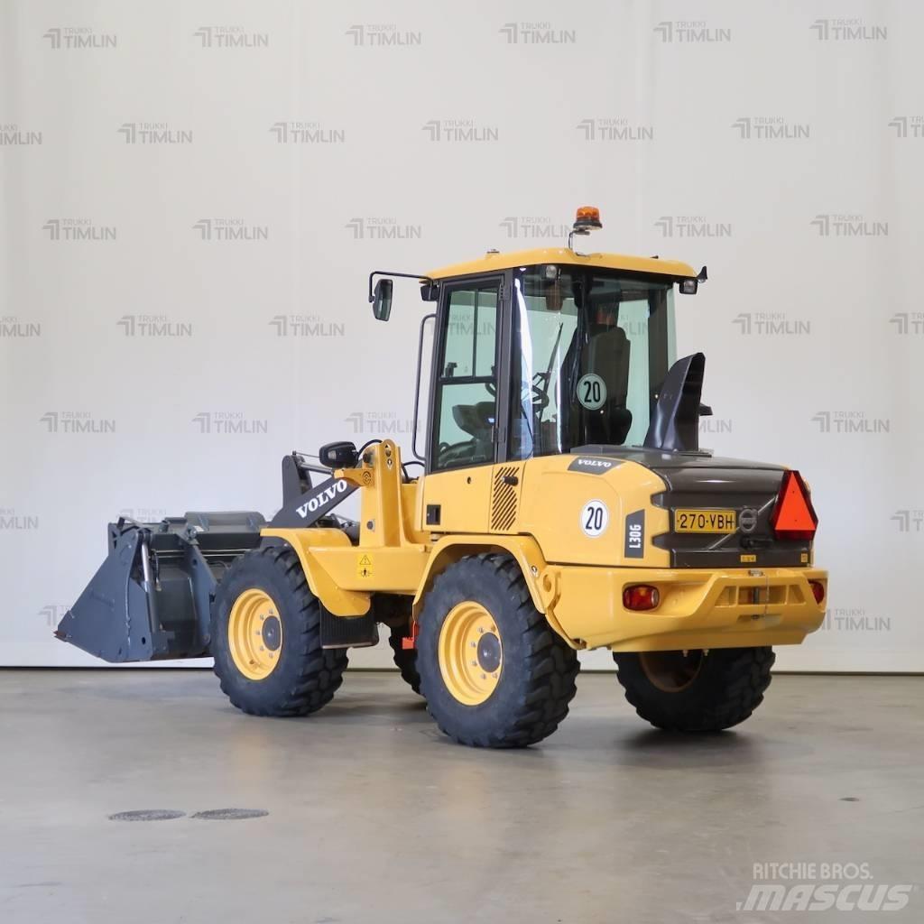 Volvo L30G Фронтальні навантажувачі