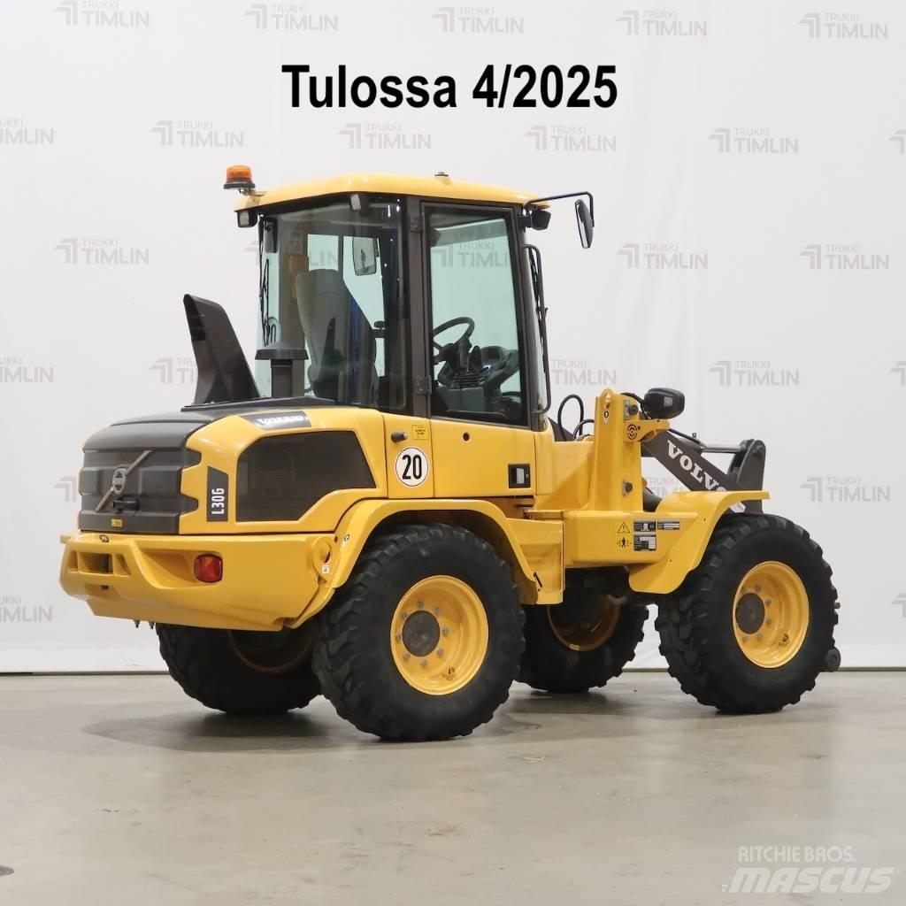 Volvo L30G Фронтальні навантажувачі