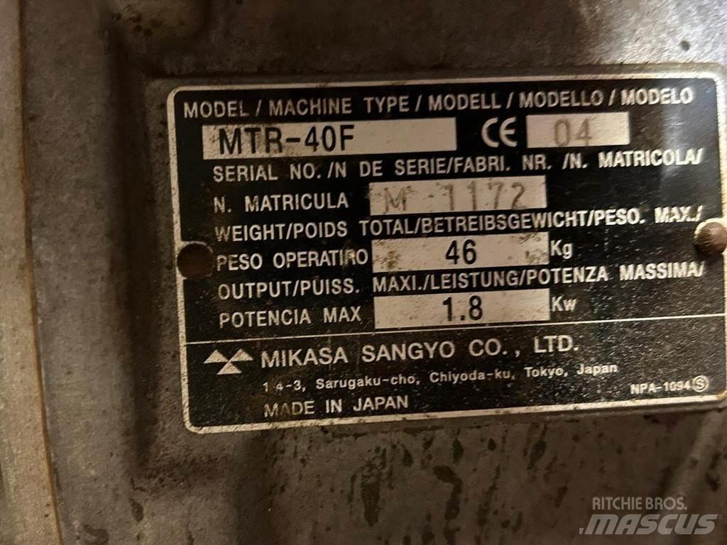 Mikasa MTR-40F Віброплити та вібротрамбовки