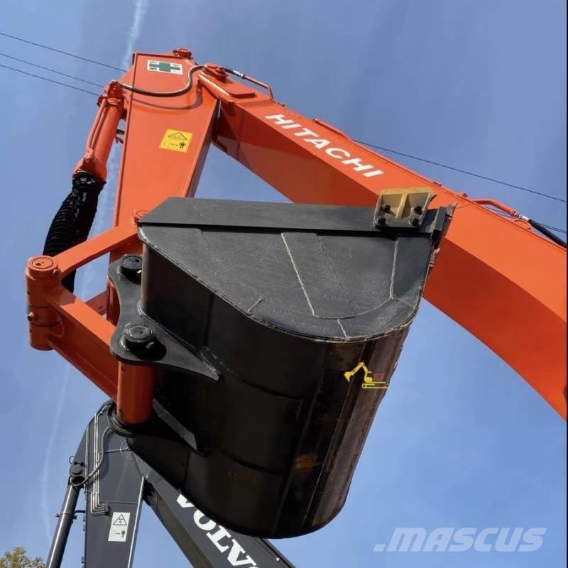 Hitachi 200-3G Гусеничні екскаватори