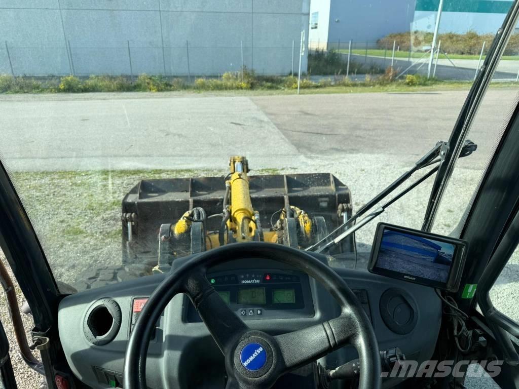 Komatsu WA 100M-7 Фронтальні навантажувачі