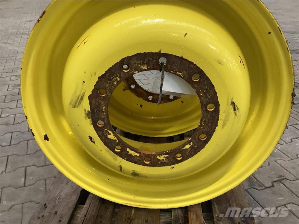 John Deere 15x30 Колеса