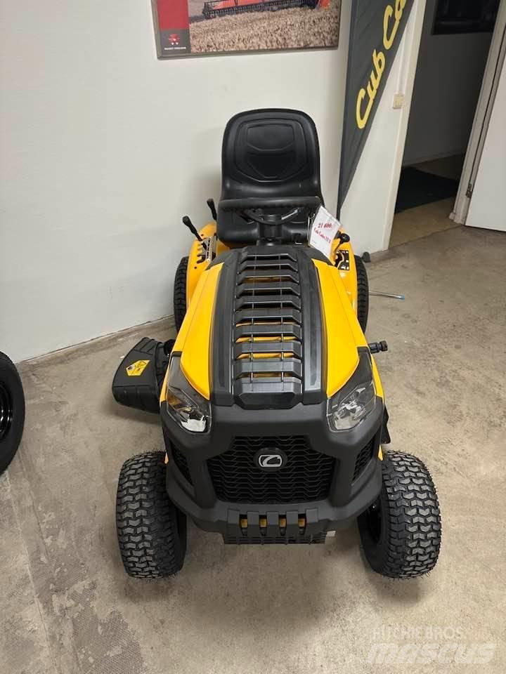 Cub Cadet LT 2 NS92 Самохідні газонокосарки