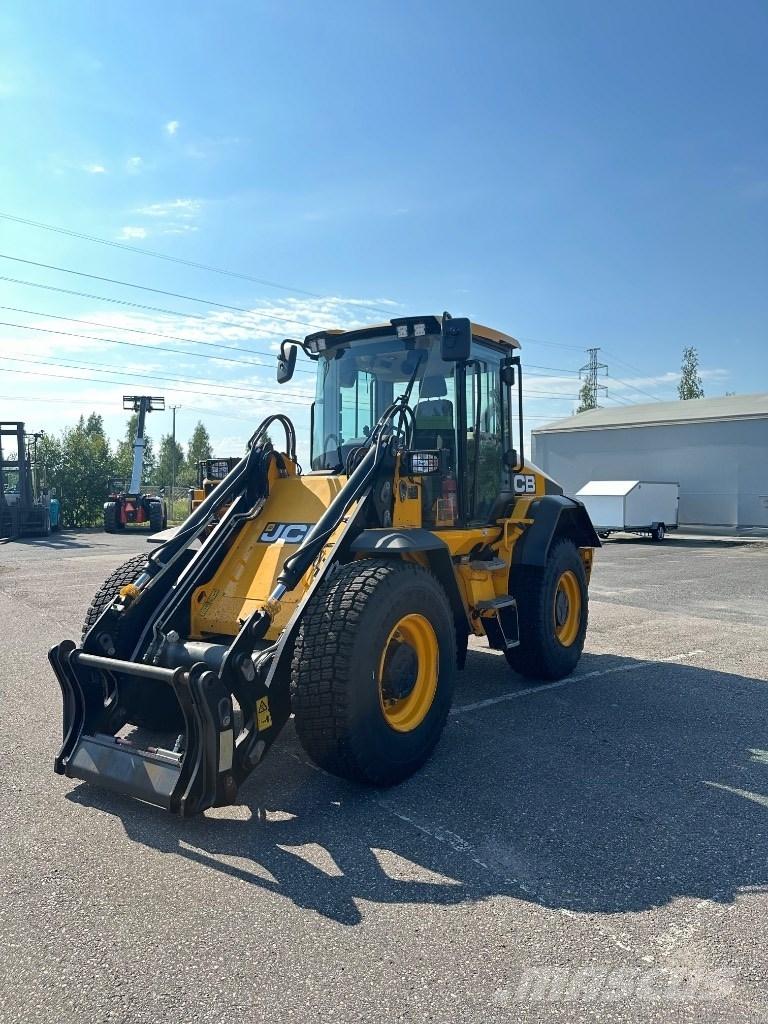 JCB 417 HT Фронтальні навантажувачі