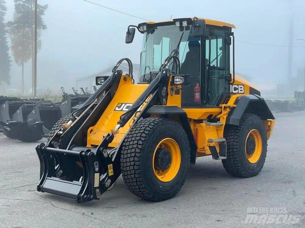 JCB 417 HT Фронтальні навантажувачі
