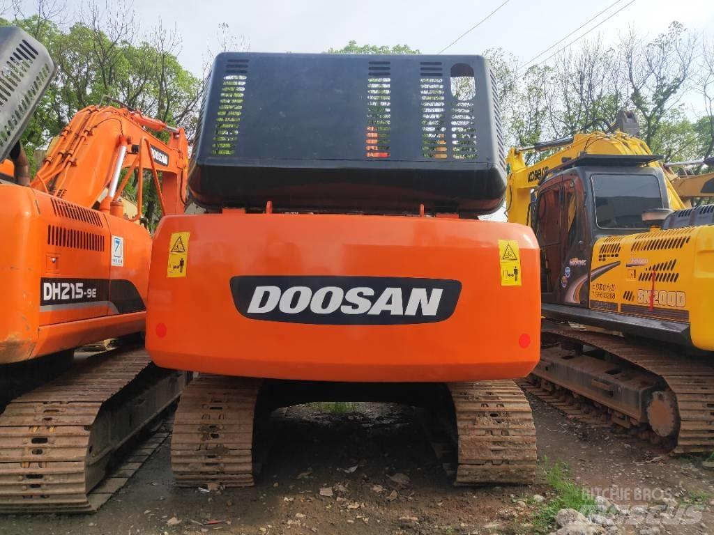 Doosan DH 215-9 Гусеничні екскаватори