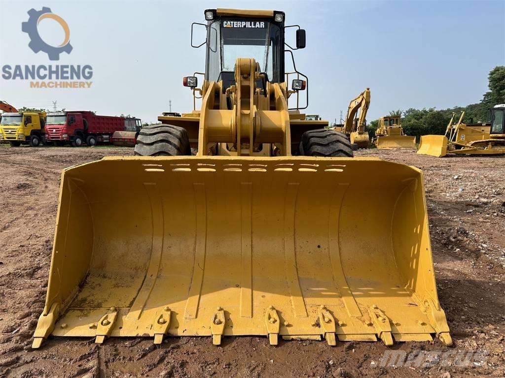 CAT 966F Фронтальні навантажувачі
