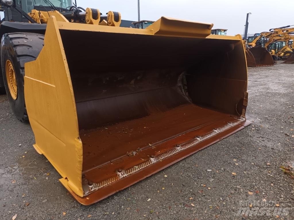 CAT 980 M Фронтальні навантажувачі
