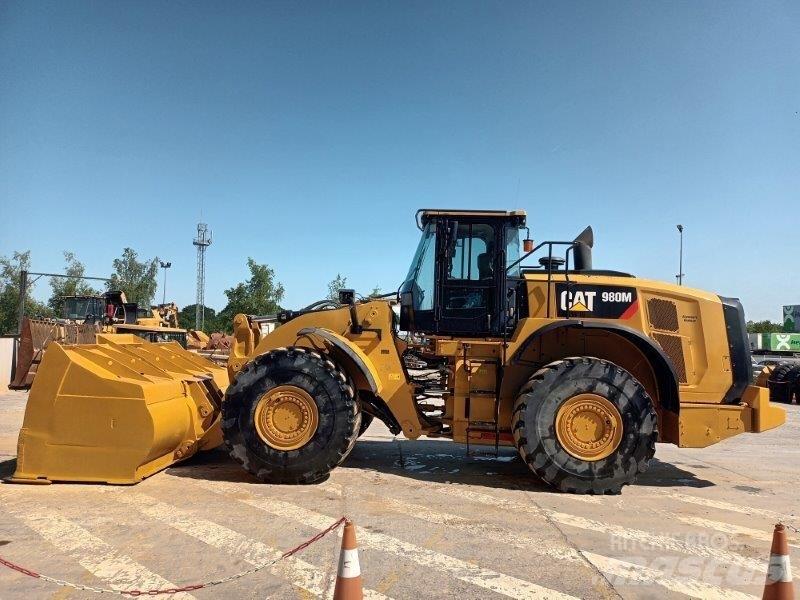 CAT 980 M Фронтальні навантажувачі