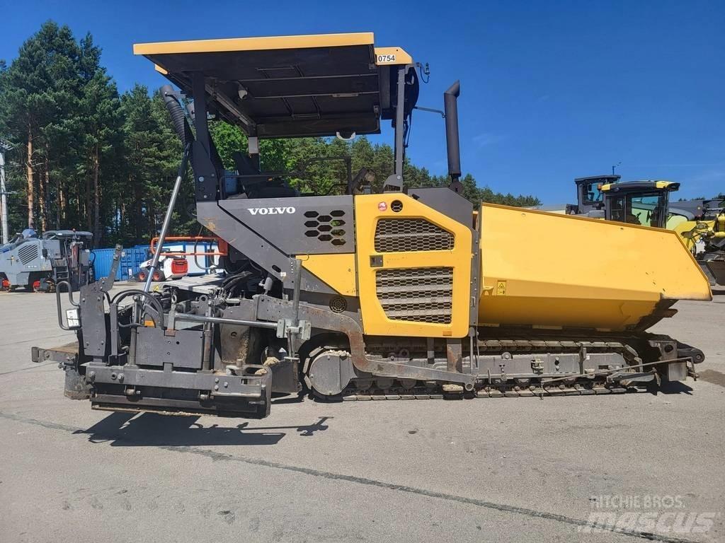 Volvo ABG P7820C Асфальтовкладачі
