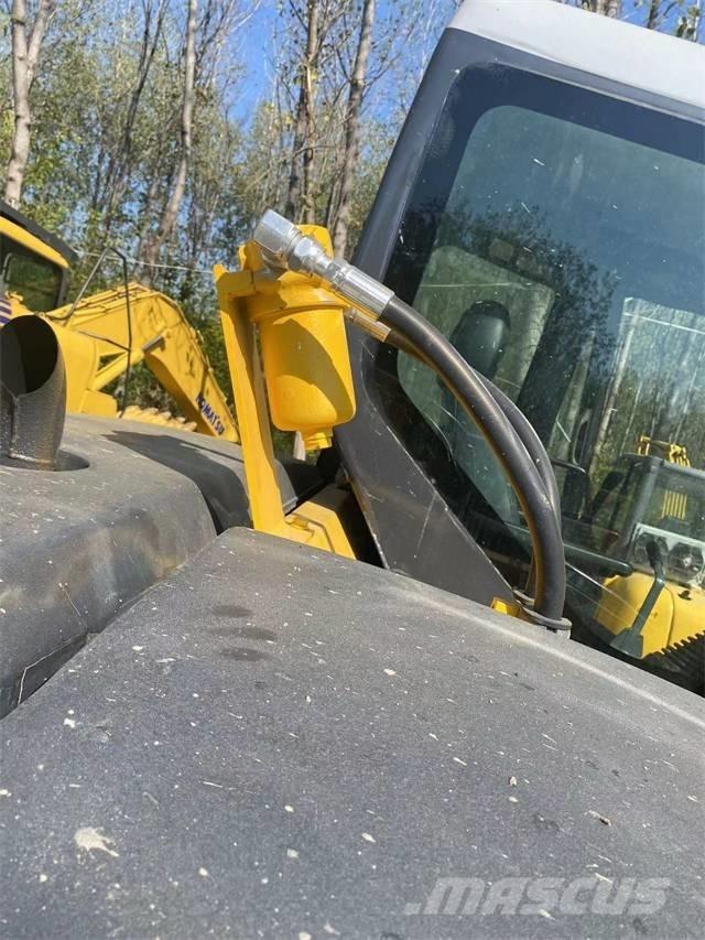 Komatsu pc78us Гусеничні екскаватори