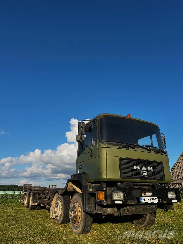 MAN 32.322 Лісовози