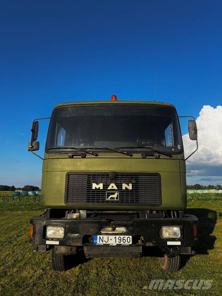 MAN 32.322 Лісовози