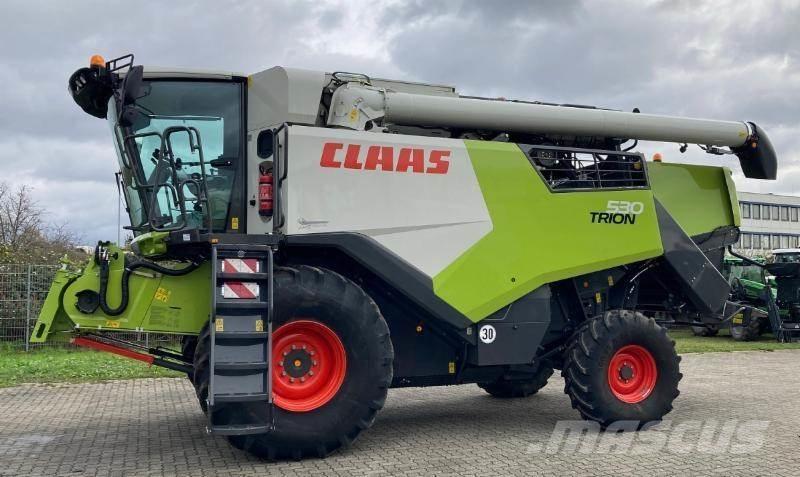 CLAAS TRION 530 Зернозбиральні комбайни