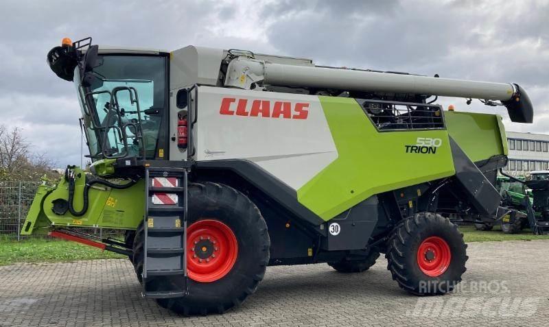 CLAAS TRION 530 Зернозбиральні комбайни
