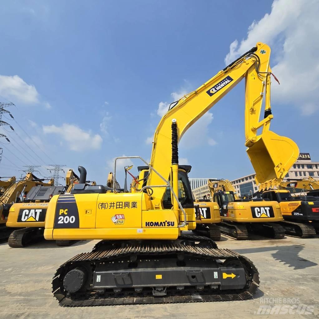 Komatsu PC 200-8 Гусеничні екскаватори