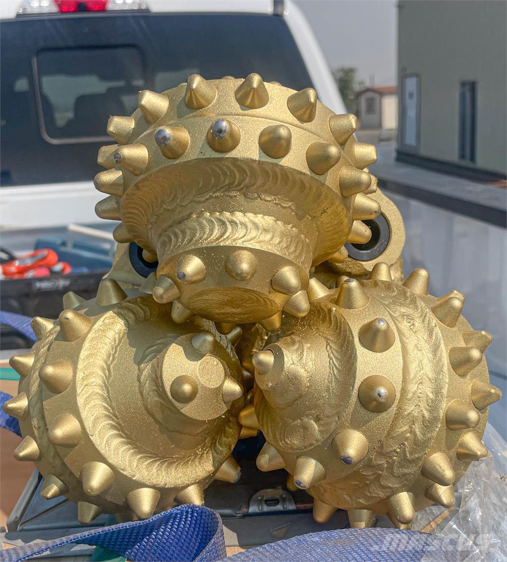 Sandvik  Комплектуючі і запасні частини для бурових установок