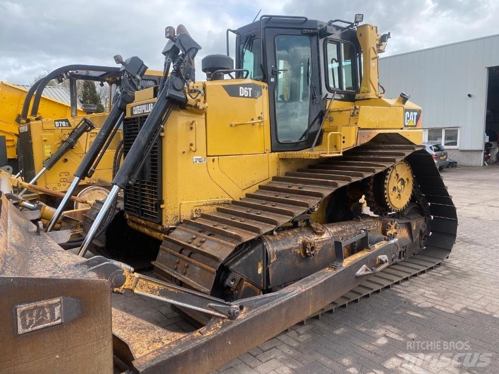 CAT D 6 T LGP Гусеничні бульдозери