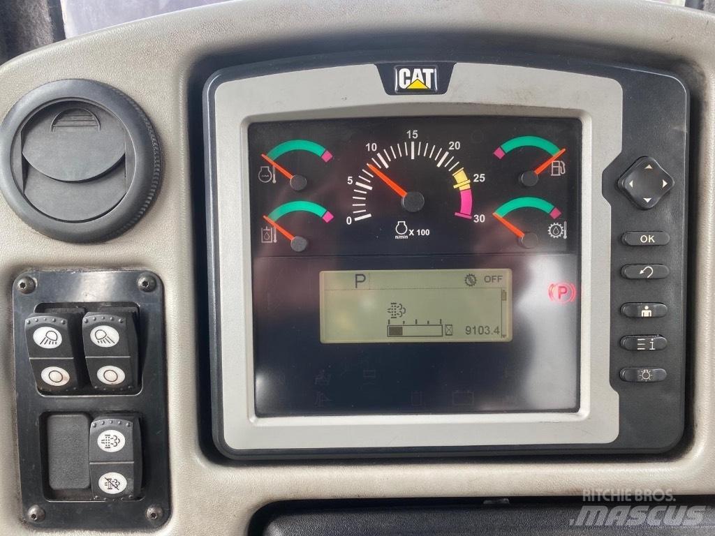 CAT D 6 T LGP Гусеничні бульдозери