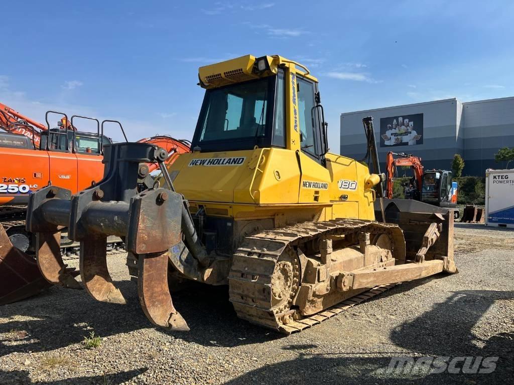 New Holland D180 Гусеничні бульдозери