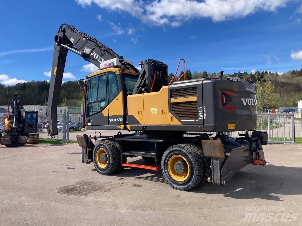 Volvo EW 240 E MH Перевантажувачі металобрухту/промислові навантажувачі