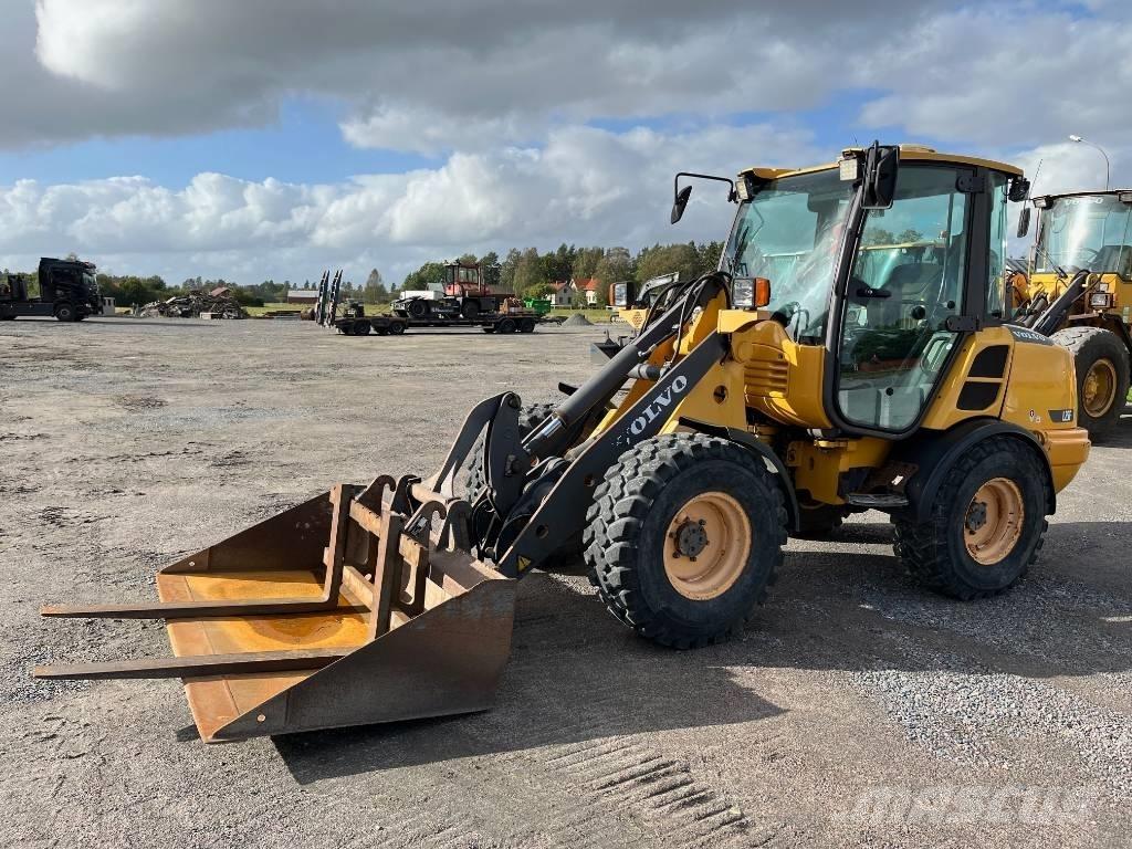 Volvo L 25 F Фронтальні навантажувачі