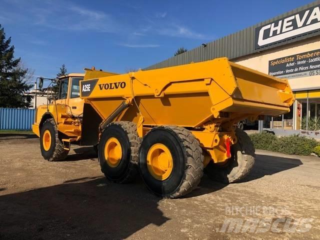 Volvo A 25 E Зчленовані самоскиди
