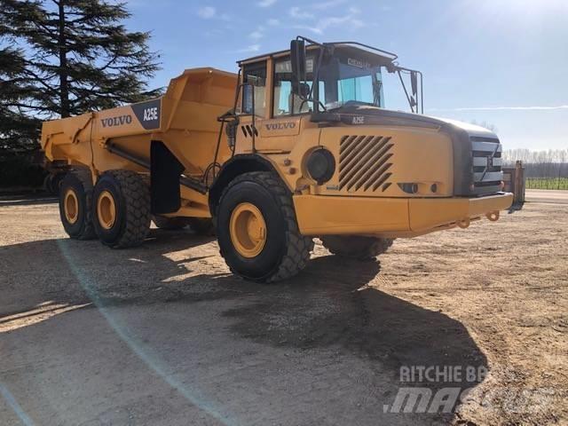 Volvo A 25 E Зчленовані самоскиди