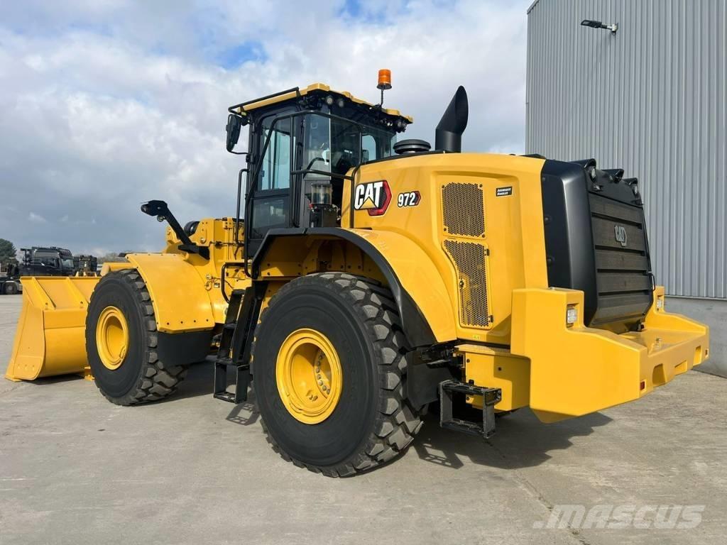 CAT 972 Фронтальні навантажувачі