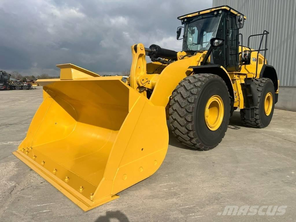 CAT 972 Фронтальні навантажувачі
