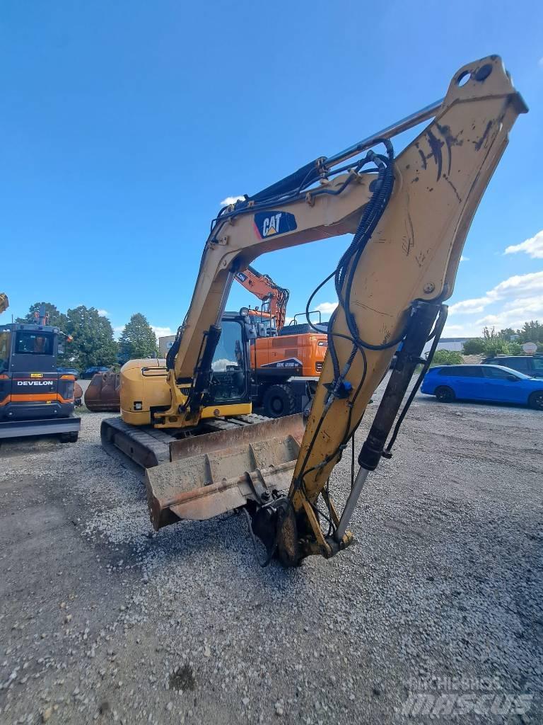 CAT 308 D Середні екскаватори 7т. - 12т.
