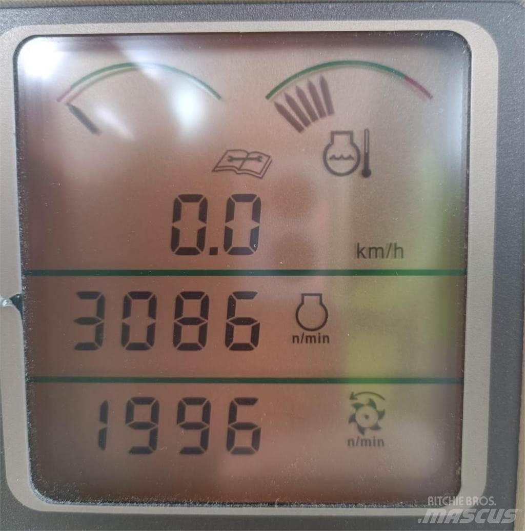 John Deere 7300 Кормозбиральні комбайни