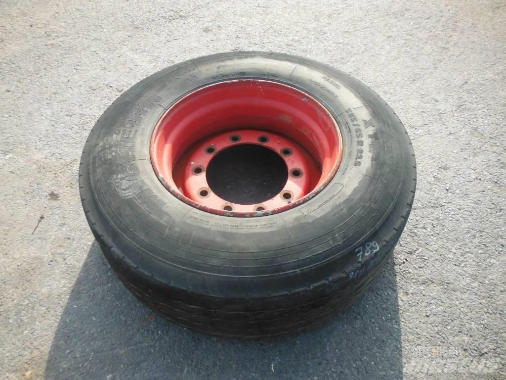 Michelin 385/65R22.5 Колеса