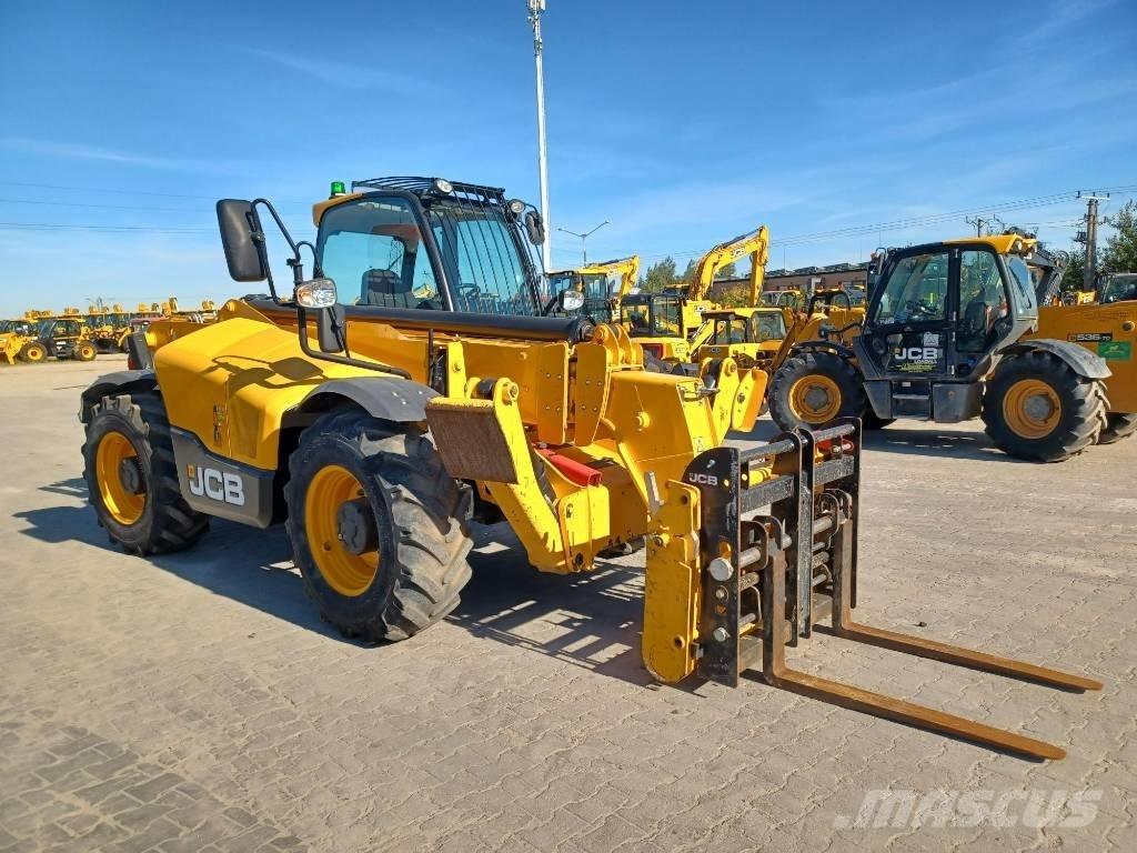 JCB 535-125 Телескопічні навантажувачі