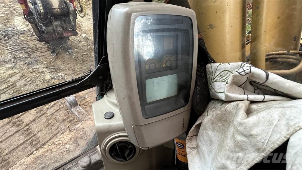 CAT 320C Гусеничні екскаватори