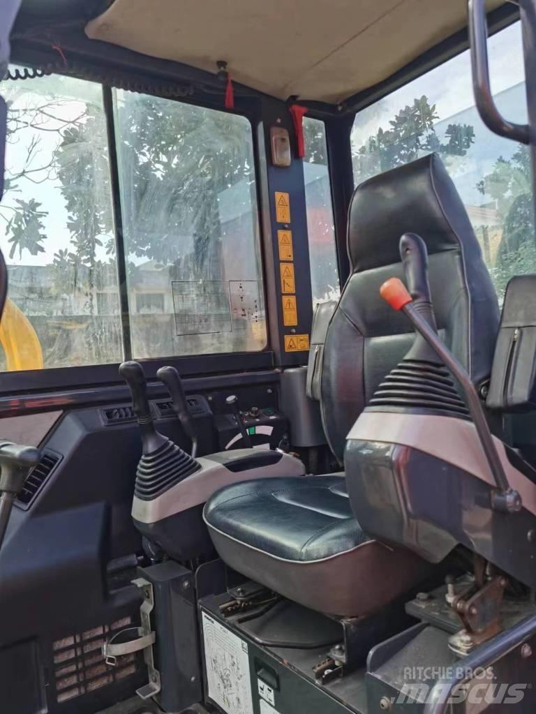 Komatsu PC 56 Міні-екскаватори < 7т