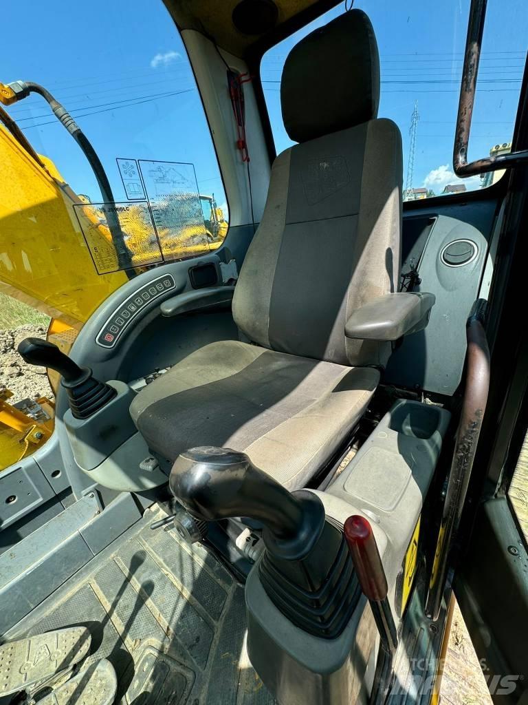 JCB JS 160 LC Гусеничні екскаватори