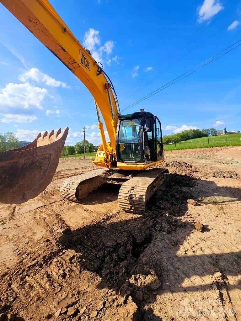 JCB JS 160 LC Гусеничні екскаватори