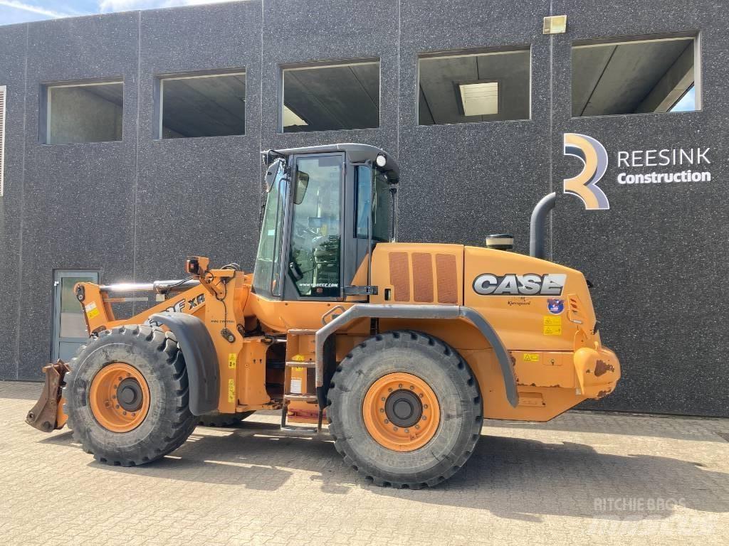 CASE 621 F XR Фронтальні навантажувачі