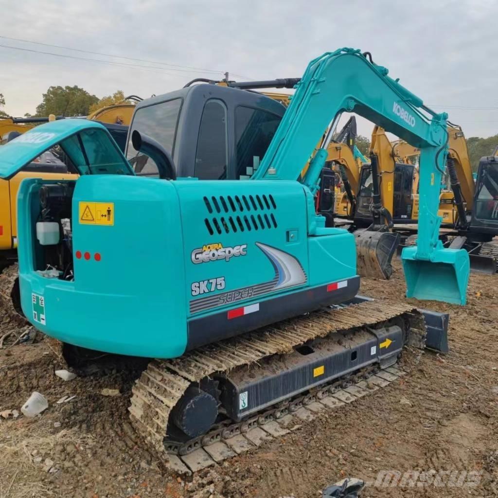 Kobelco SK 75 Гусеничні екскаватори