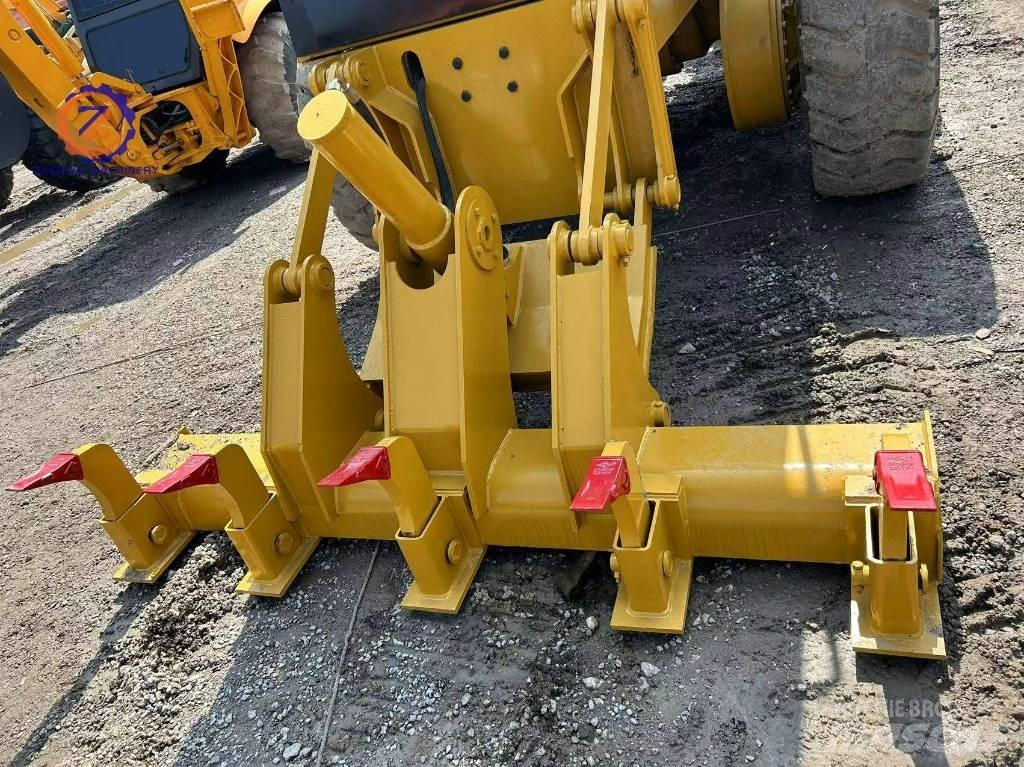 CAT 140 H Грейдери