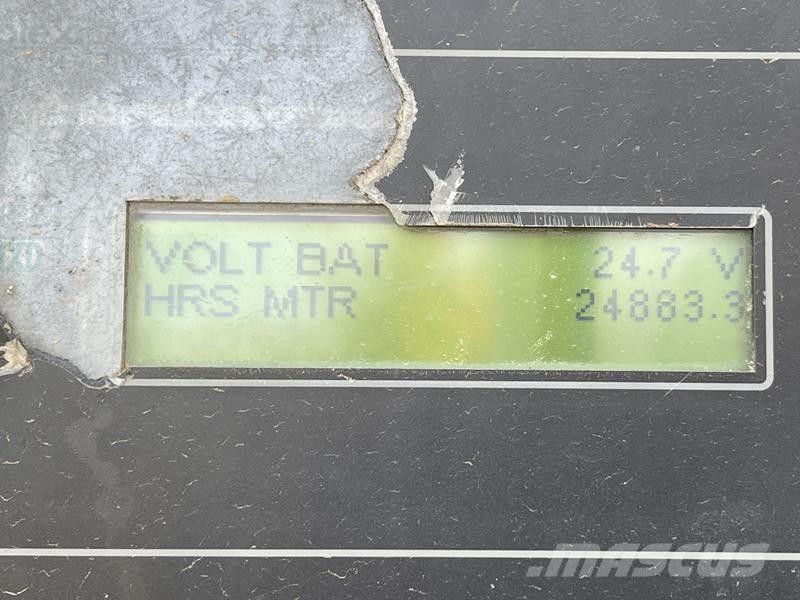 CAT C 18 - 700 Дизельні генератори