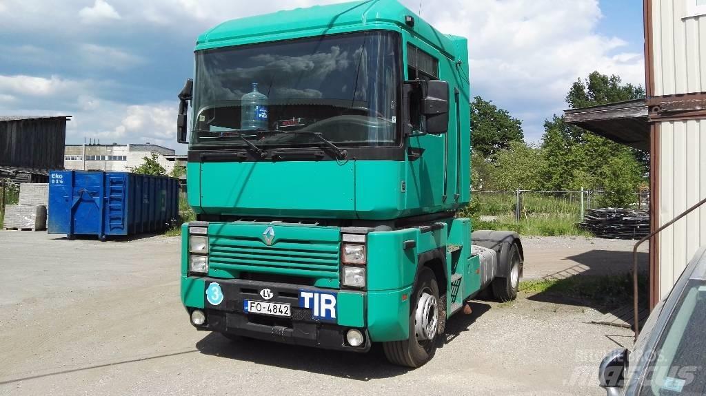 Renault MAGNUM Тягачі