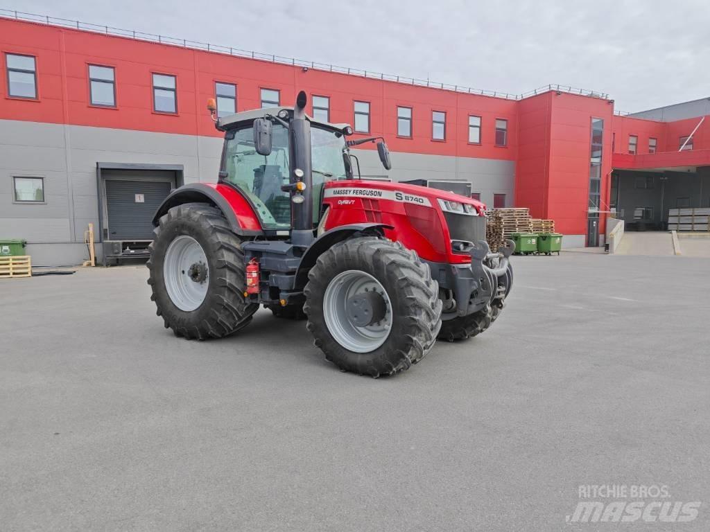 Massey Ferguson 8740 Трактори