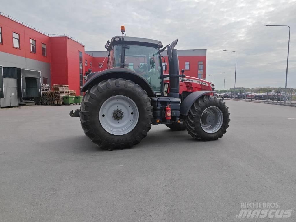 Massey Ferguson 8740 Трактори