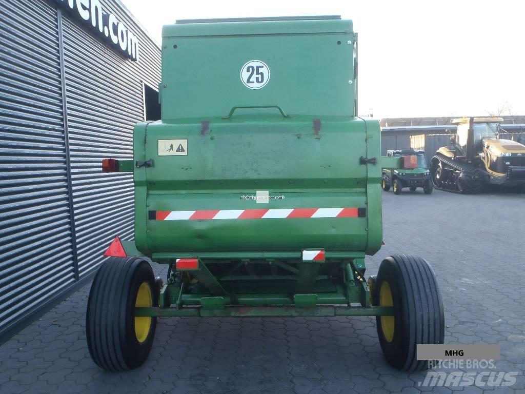 John Deere 590 Рулонні прес-підбирачі