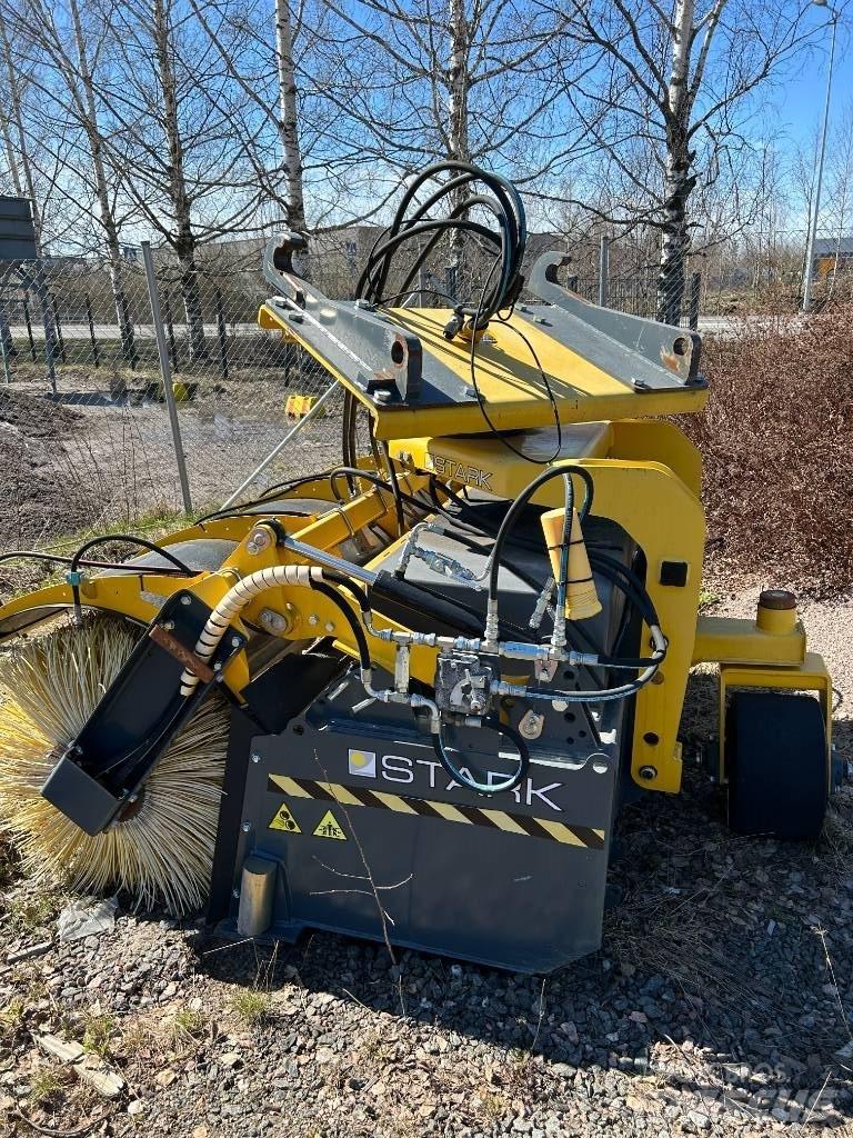 Stark KAH 2000 ST Підмітальні машини