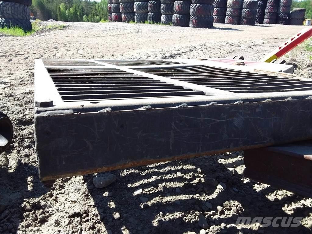 Valmet 840.3 Інше обладнання